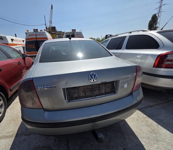 VOLKSWAGEN PASSAT B5.5 1.9 TDI  - imagine 2