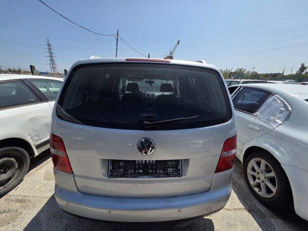 VOLKSWAGEN TOURAN - imagine 5