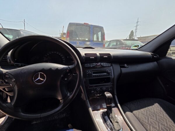 MERCEDES-BENZ W203 C220 CDI - imagine 5