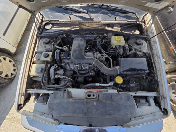 VOLVO 460 - imagine 5