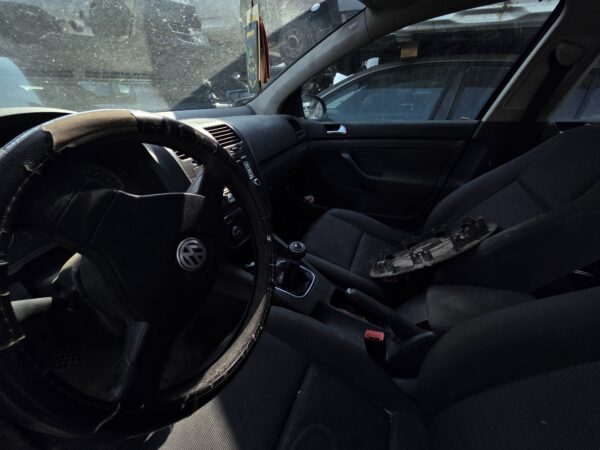 VOLKSWAGEN GOLF 5 1.9 TDI (BXE) - imagine 4