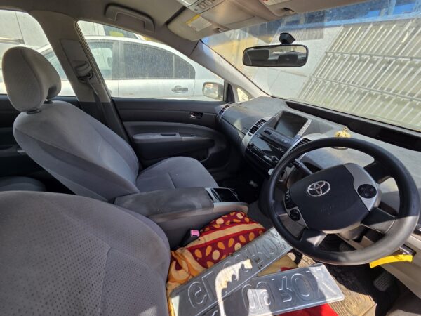 TOYOTA PRIUS 1.5 HIBRID (1NZ-FXE) - imagine 5