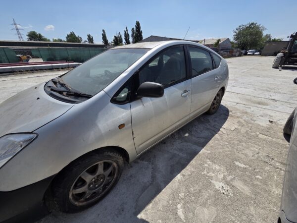 TOYOTA PRIUS 1.5 HIBRID (1NZ-FXE) - imagine 2