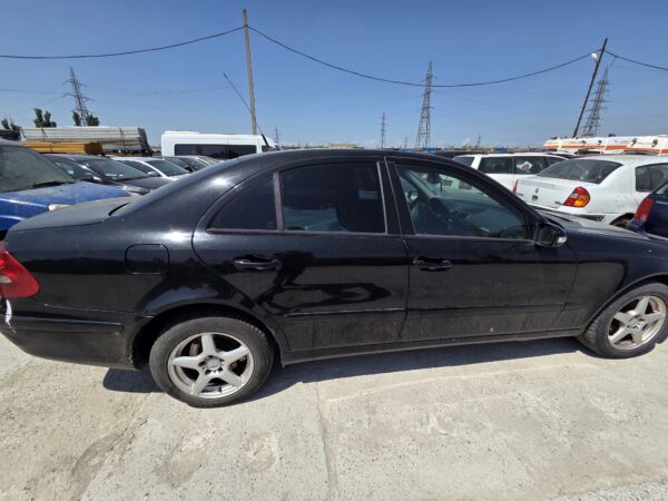 MERCEDES-BENZ W211 E200 CDI (646.951) - imagine 2