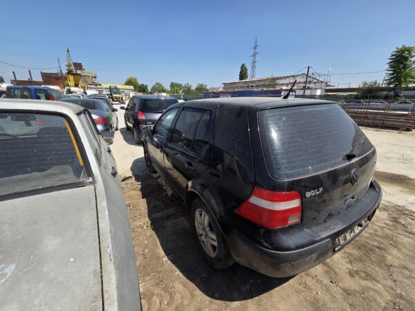 VOLKSWAGEN GOLF 4 1.6 BENZINA (AKL/BCB) - imagine 3