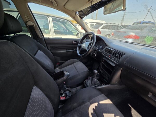 VOLKSWAGEN GOLF 4 1.6 BENZINA (AKL/BCB) - imagine 5