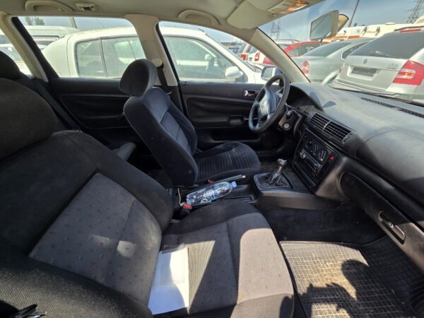 VOLKSWAGEN PASSAT B5 BREAK 1.9 TDI (AJM) - imagine 6