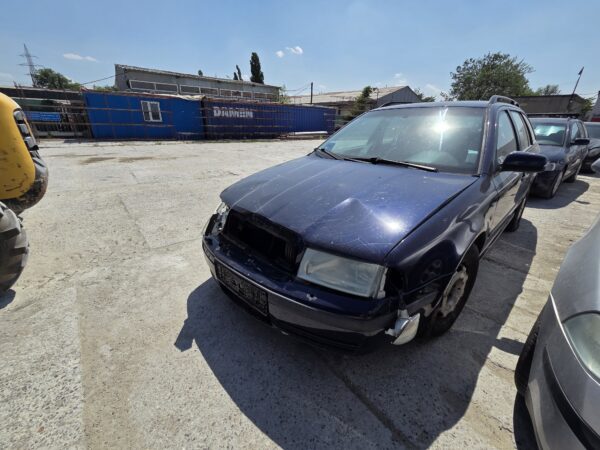 SKODA OCTAVIA 1 BREAK 1.8 T 20V (AUM)