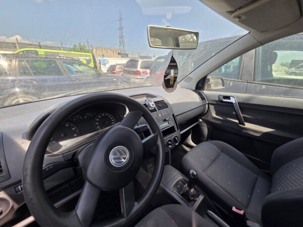 VOLKSWAGEN POLO 4 1.2 BENZINA (AWY) - imagine 4