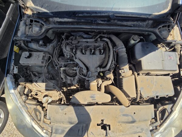 PEUGEOT 407 BREAK 2.0 HDI - imagine 6
