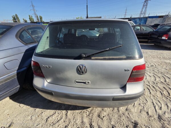 VOLKSWAGEN GOLF 4 1.6 BENZINA (AKL/BCB) - imagine 9