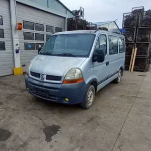 RENAULT TRAFIC 2.2 2004