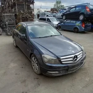 MERCEDES-BENZ C220 W204 2011