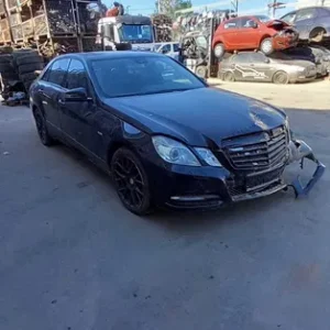 MERCEDES-BENZ W212 2010