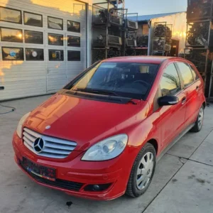 MERCEDES B-CLASS 200