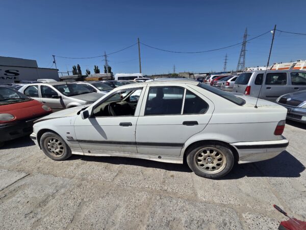 BMW SERIA 3 E36 316i (M40B16) - imagine 2