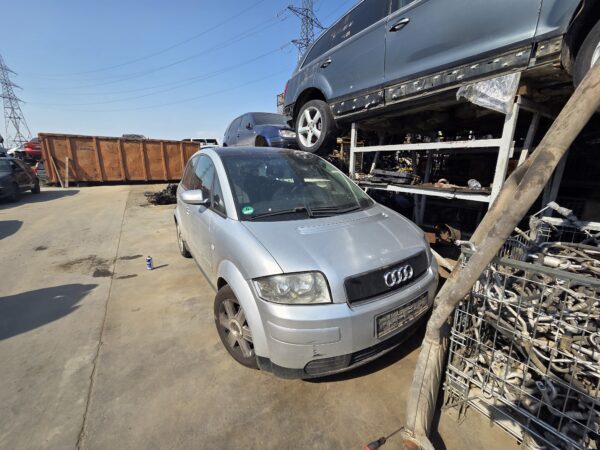 AUDI A2 1.4 BENZINA (AUA)