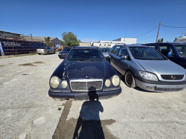 MERCEDES-BENZ W210 E200/E220 (111.942/604.912)