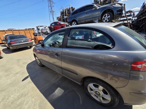SEAT IBIZA III 1.4 BENZINA (BBY)/1.2 BENZINA (BXV) - imagine 3