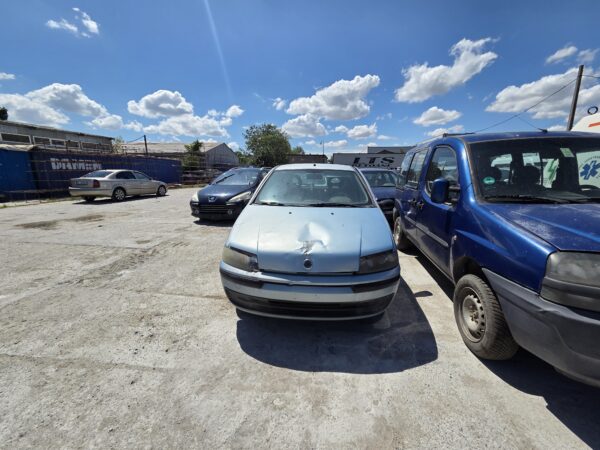 AMBULANTE FIAT PUNTO II 1.3 MULTIJET 2 BUC/FIAT PUNTO II 1.3 MULTIJET 1 BUC (188 A4.000) - imagine 7