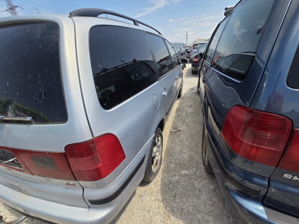 VOLKSWAGEN SHARAN 1 1.9 TDI 2 BUC (AUY) - imagine 8