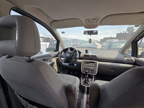 VOLKSWAGEN SHARAN 1 1.9 TDI 2 BUC (AUY) - imagine 4
