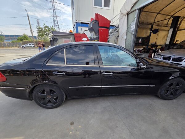MERCEDES-BENZ W211 E280 CDI (642.921) - imagine 4