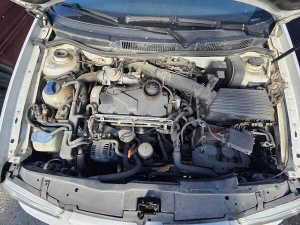 VOLKSWAGEN GOLF 4 BREAK 3 BUC (AXR/AZD)/HATCHBACK 1 BUC (AXR) - imagine 5