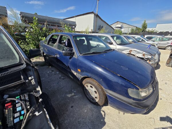 VOLKSWAGEN PASSAT B4 CL 1.9 TDI (AUDI 1Z) - imagine 2