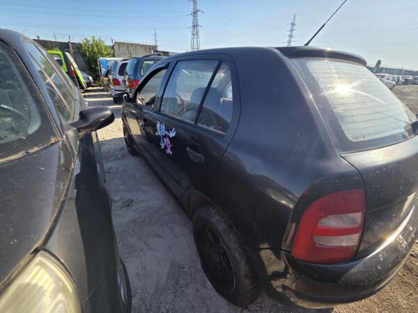 SKODA FABIA 1 1.4 16V (BBY) - imagine 4