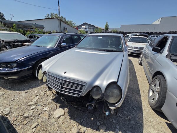 MERCEDES-BENZ W210 E320 CDI