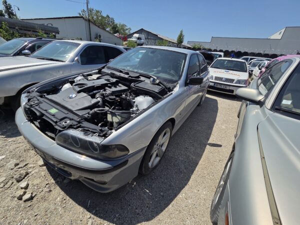BMW SERIA 5 E39 520D (204D1) - imagine 2