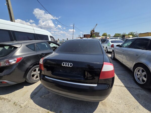 AUDI A4 B6 1.9 TDI (AWX) - imagine 5