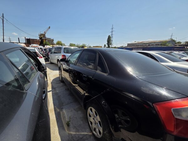 AUDI A4 B6 1.9 TDI (AWX) - imagine 4
