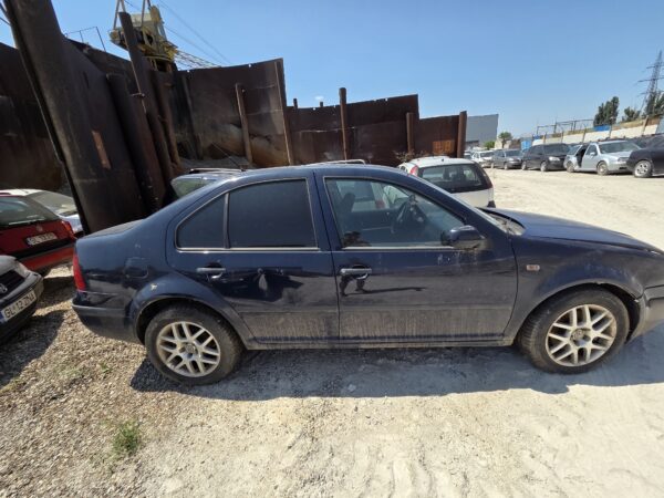 VOLKSWAGEN BORA 1.6 BENZINA 1 BUC (AZD)/1 BUC (BCB) - imagine 2