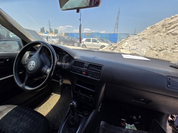 VOLKSWAGEN BORA 1.6 BENZINA 1 BUC (AZD)/1 BUC (BCB) - imagine 6