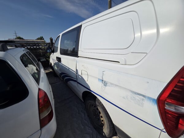 HYUNDAI H-1 2.5 DIESEL (D4CB) - imagine 4