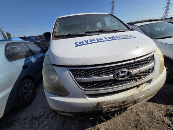 HYUNDAI H1