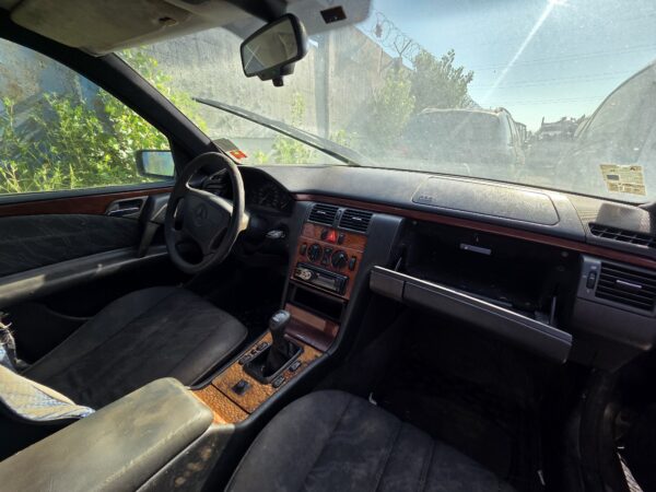 MERCEDES-BENZ W210 E200/E220 (111.942/604.912) - imagine 11