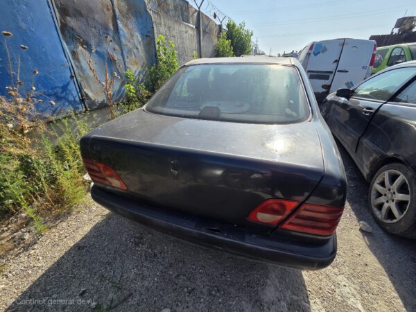MERCEDES-BENZ W210 E200/E220 (111.942/604.912) - imagine 9