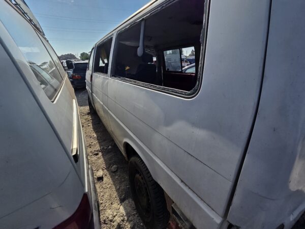 VOLKSWAGEN TRANSPORTER T4 1.9 TDI (ABL) 2 BUC - imagine 13