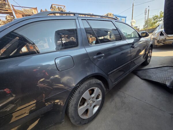 SKODA OCTAVIA 2 BREAK 1.9 TDI (BLS) - imagine 3