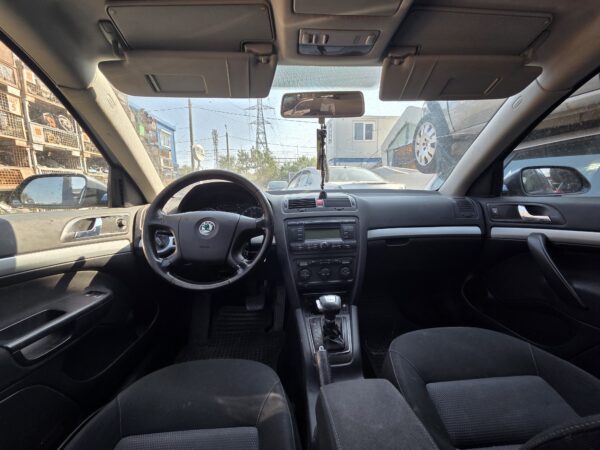 SKODA OCTAVIA 2 BREAK 1.9 TDI (BLS) - imagine 4
