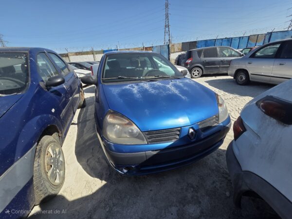 RENAULT CLIO II HATCHBACK