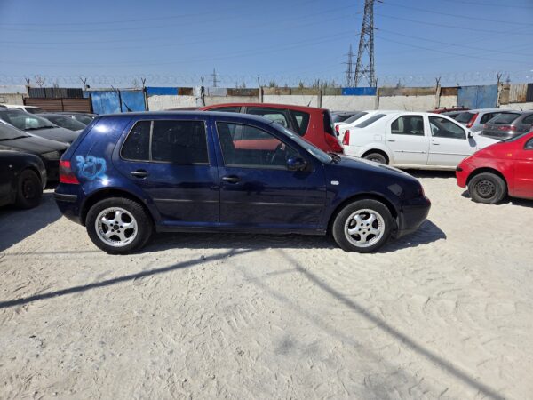 VOLKSWAGEN GOLF 4 1.4 16V 3 BUC (AXP)/ 1 BUC (AKQ) - imagine 16