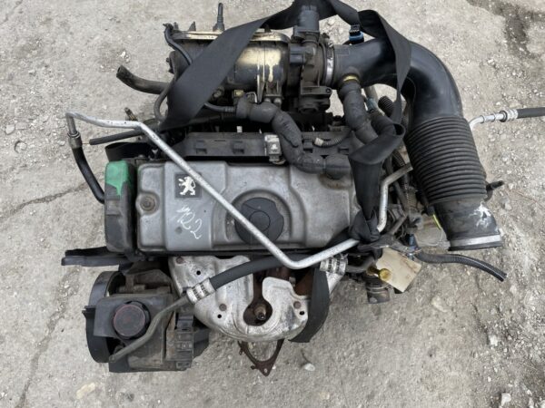 MOTOR 1.1 BENZINA HFX