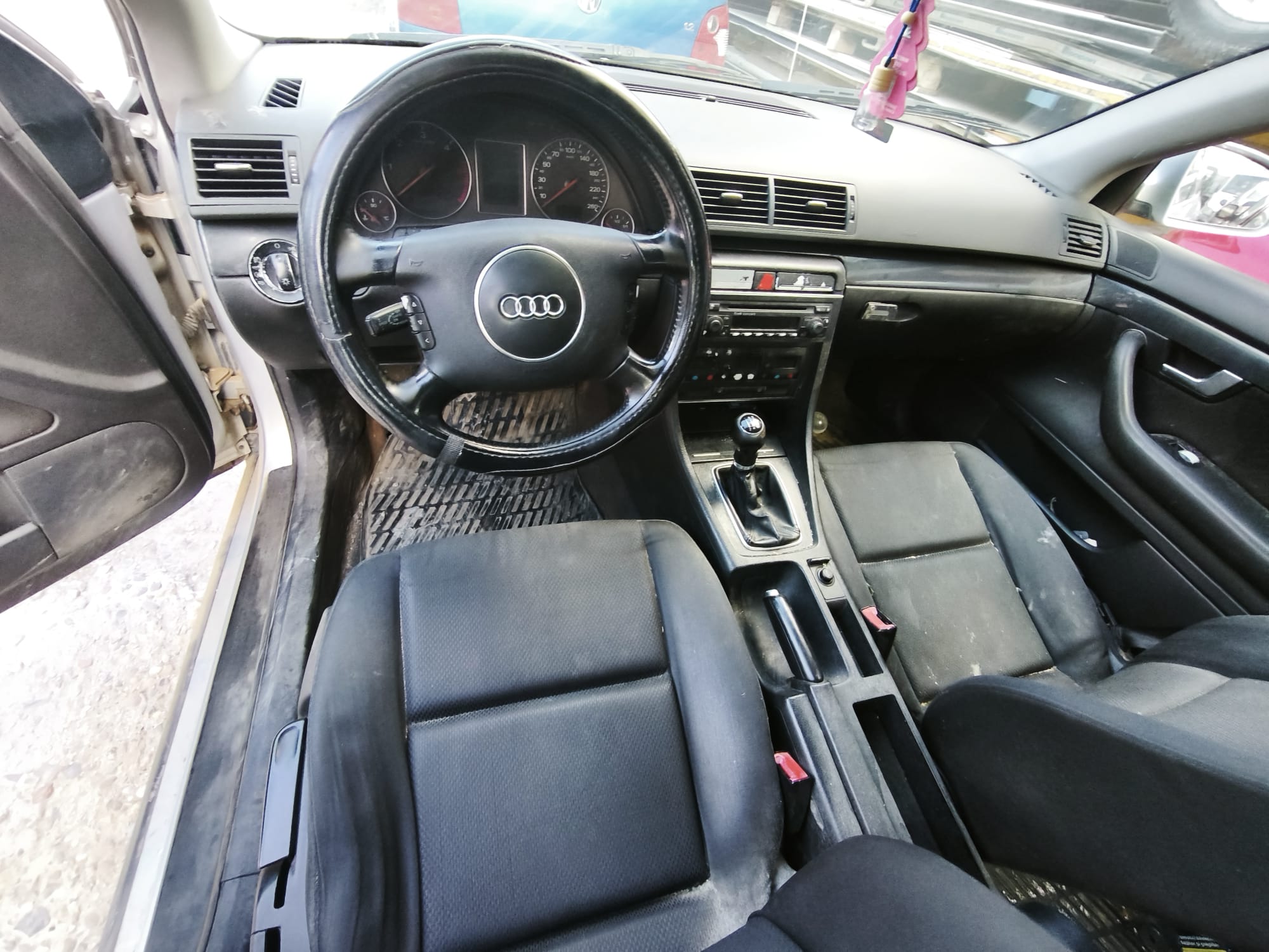 AUDI A4 B6 1.9 DIESEL(AWX) - imagine 2