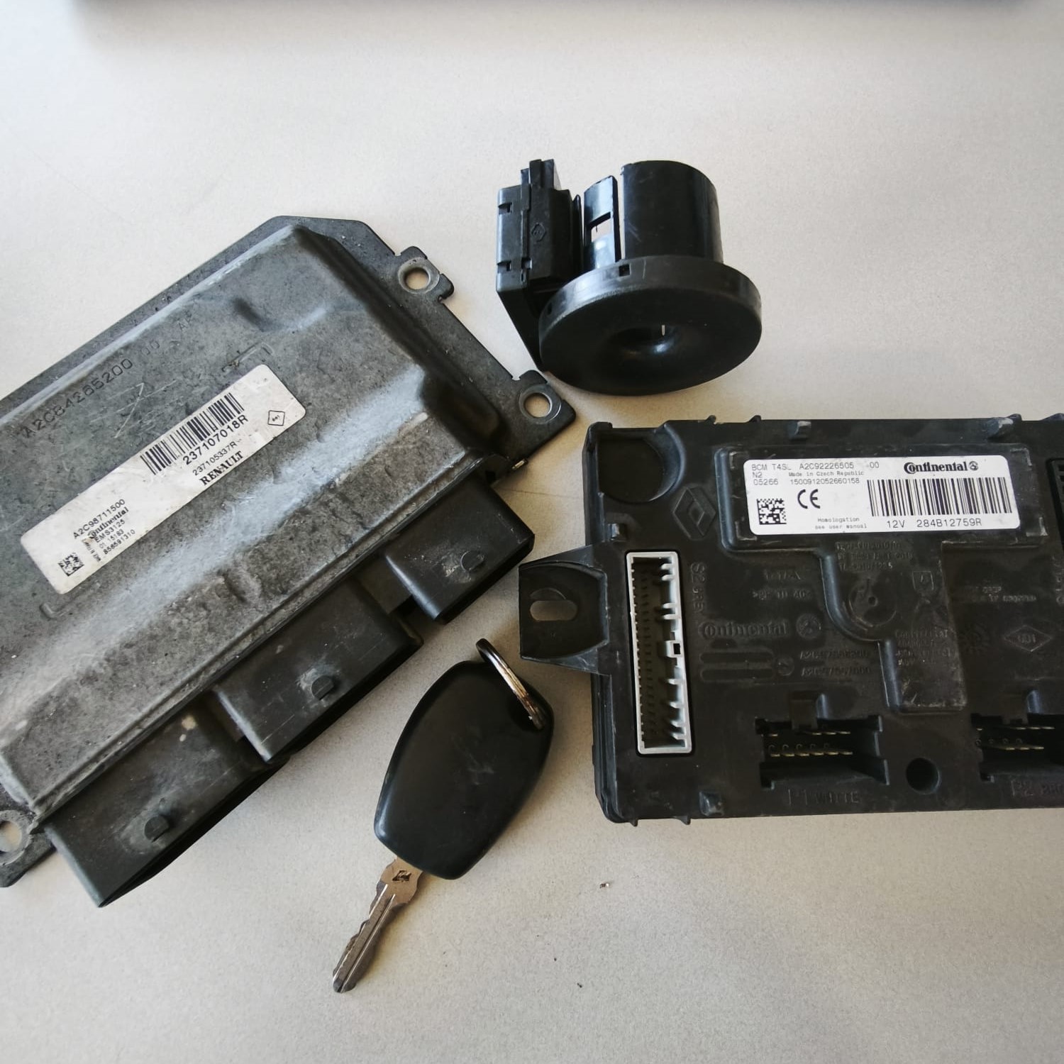 KIT PORNIRE COMPLET DACIA SANDERO 1.2 BENZINA(D4F)