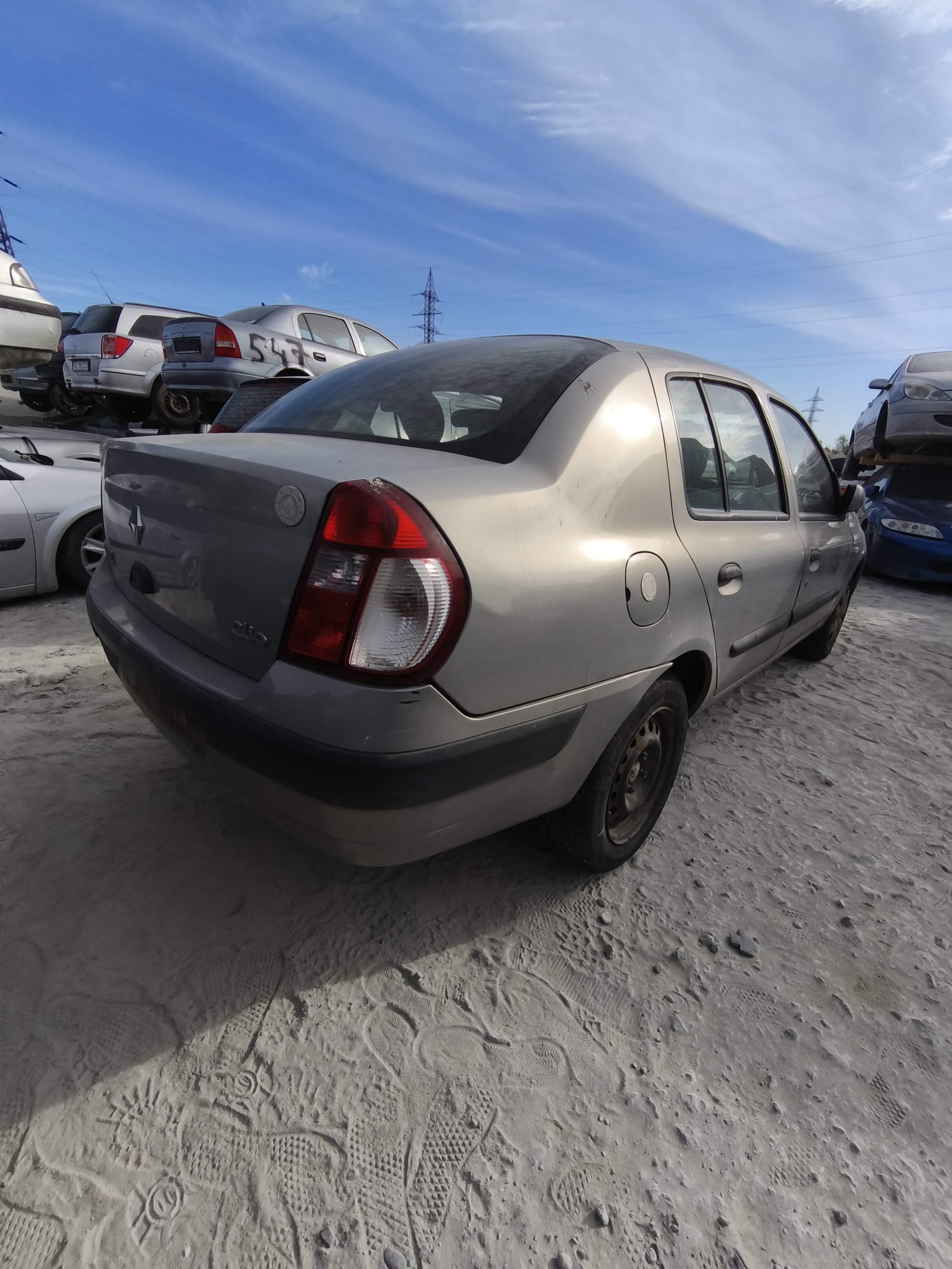 RENAULT CLIO 1.5 DIESEL(K9K-A7) - imagine 5