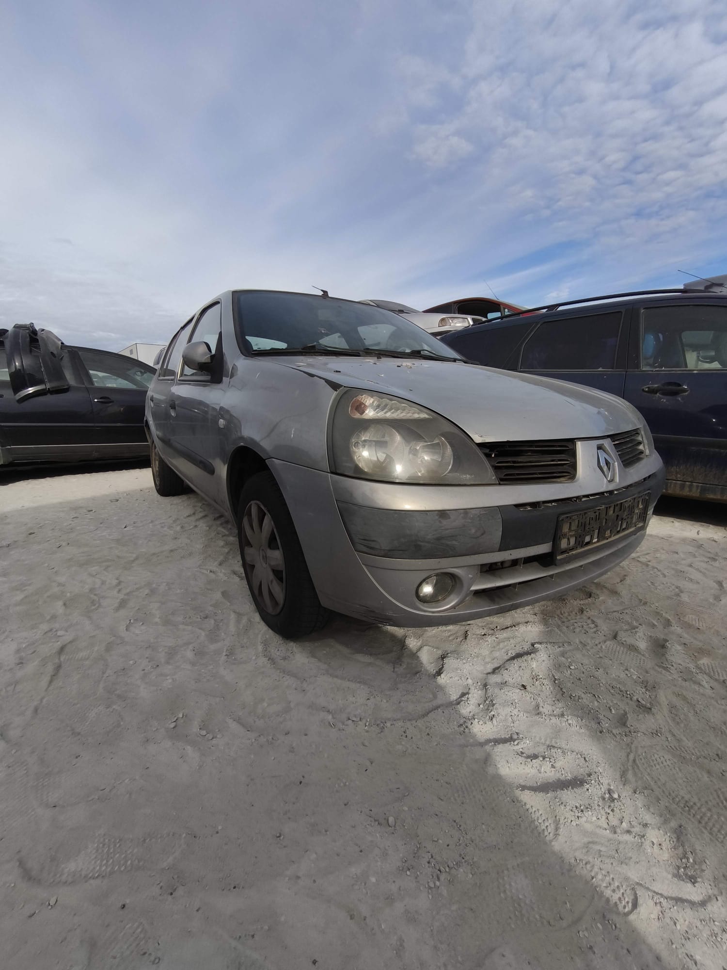 RENAULT CLIO 1.5 DIESEL(K9K-A7) - imagine 4